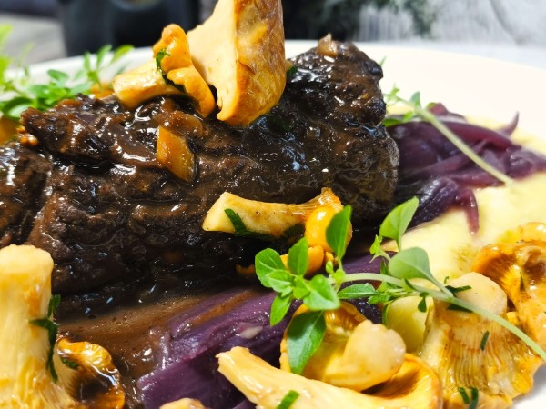 Rinderroulade-mit-Pfifferlingen-2-Menueversand